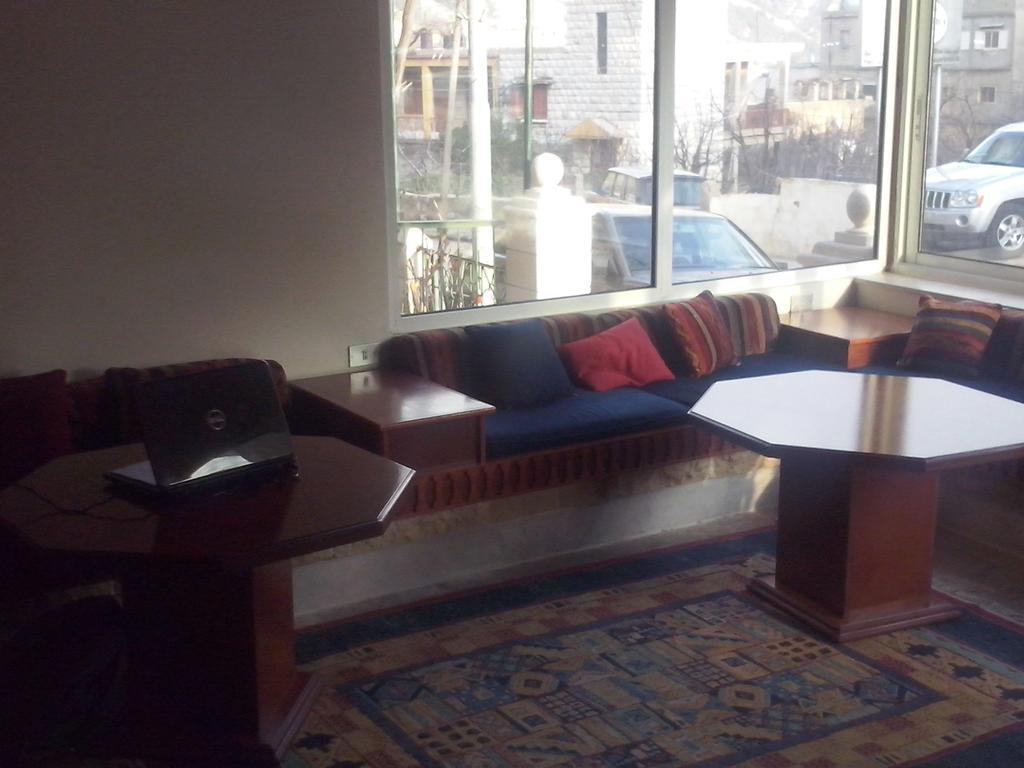 Bcharré Tiger House Guest House מראה חיצוני תמונה