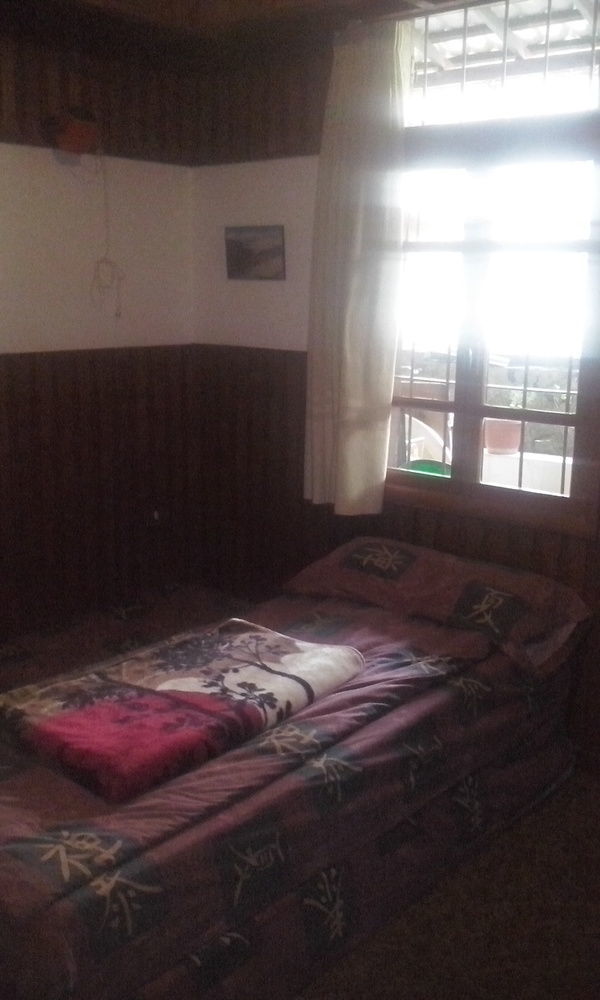 Bcharré Tiger House Guest House מראה חיצוני תמונה