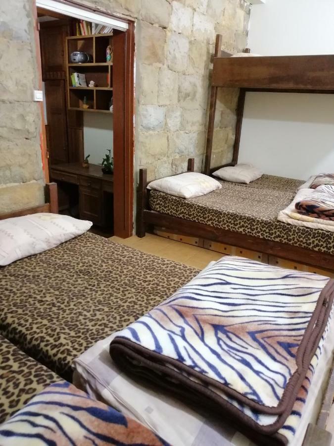 Bcharré Tiger House Guest House מראה חיצוני תמונה